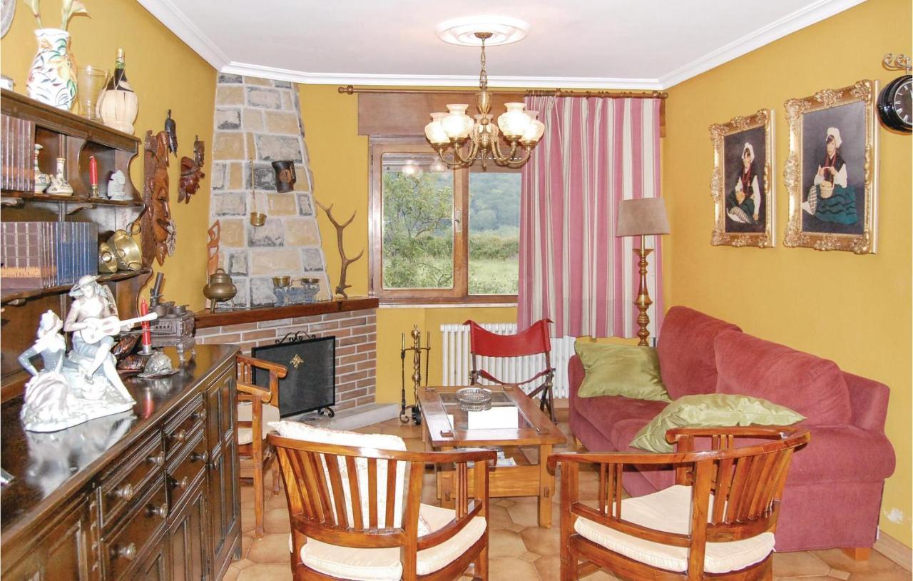 Gorgeous Home In Pilona With Kitchen La Pinera Zewnętrze zdjęcie